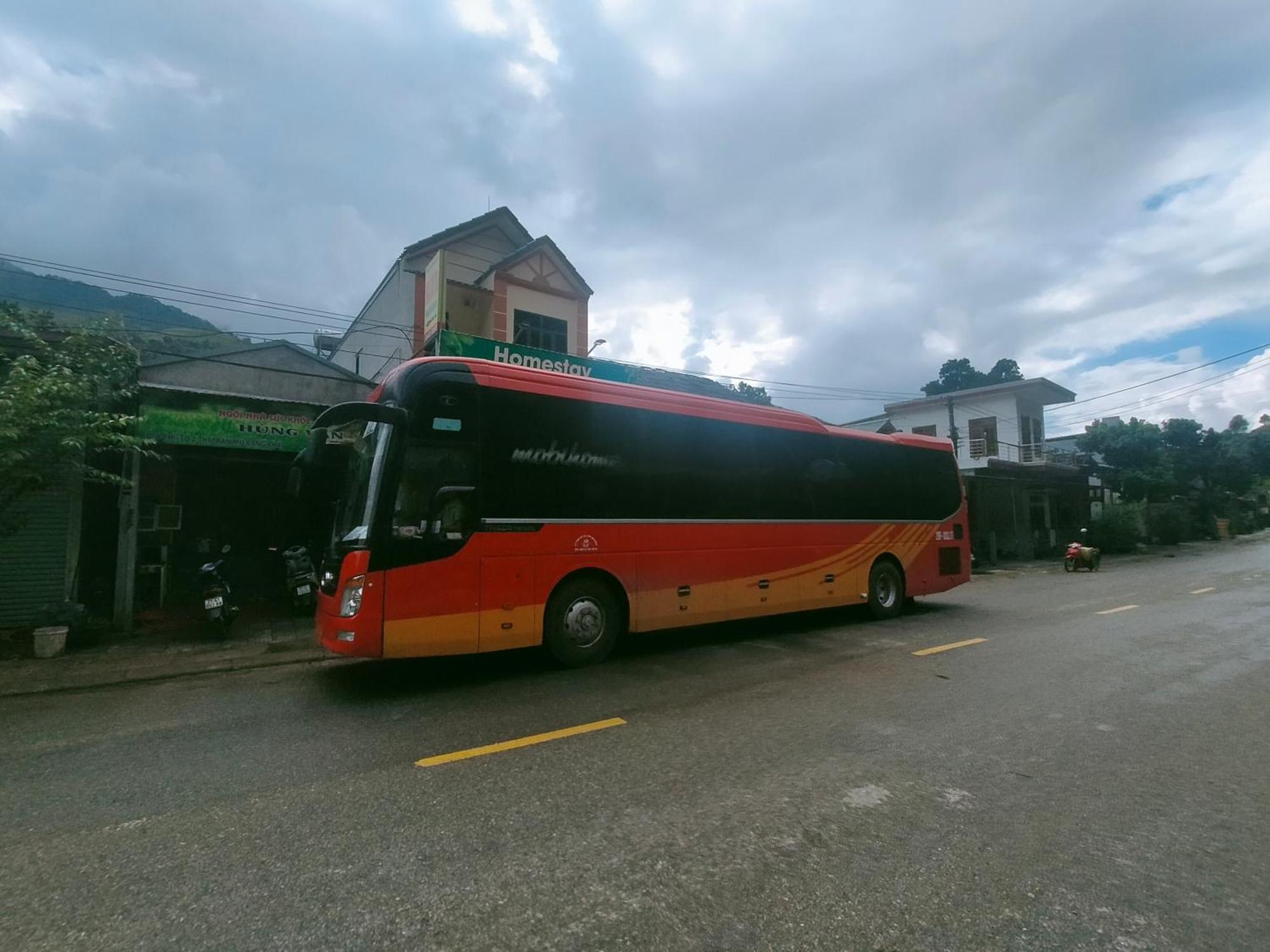 Hoa Son Tra Hotel Mu Cang Chai Exterior foto